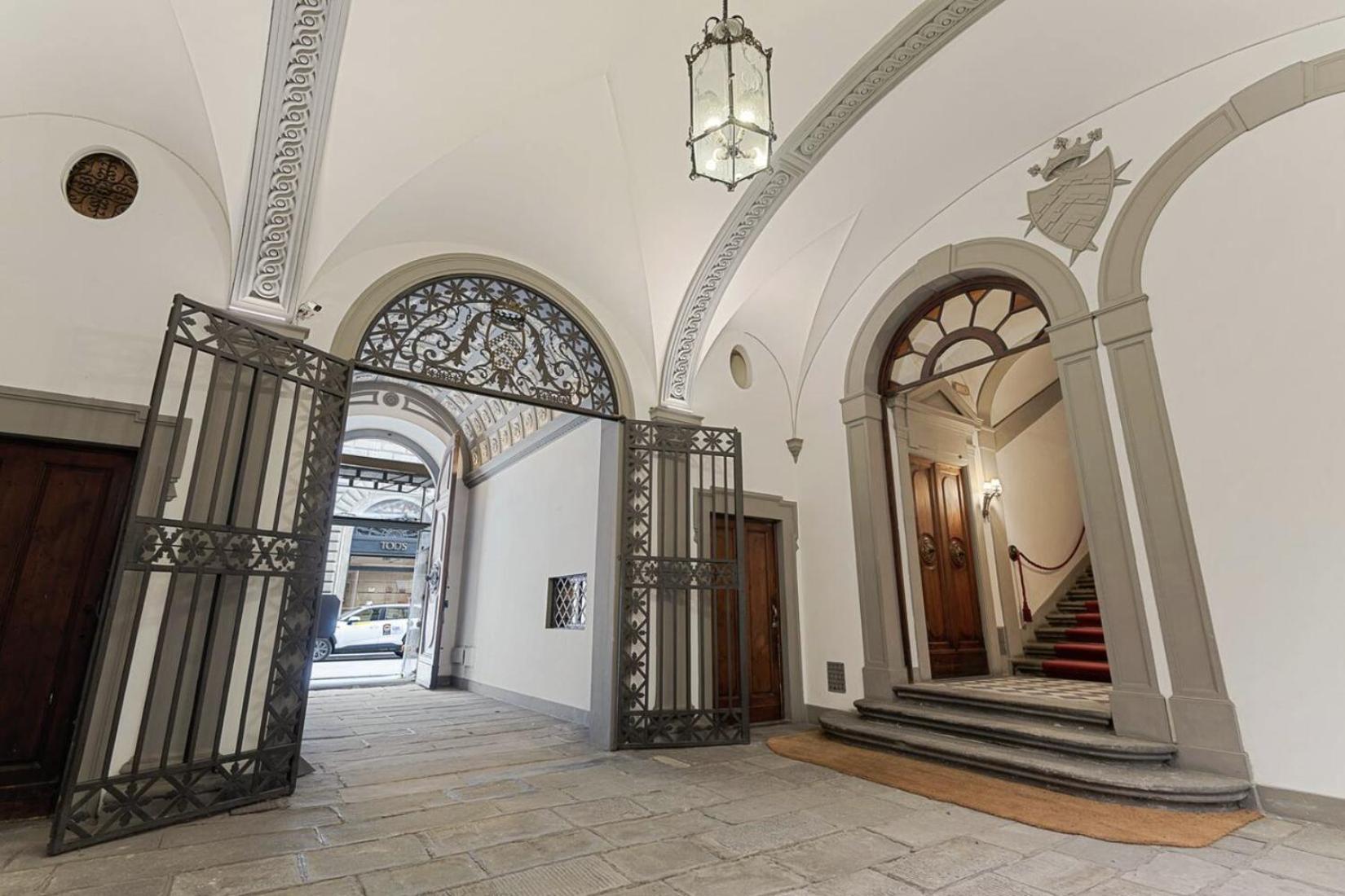 Ferienwohnung Tornabuoni Living Florenz Exterior foto